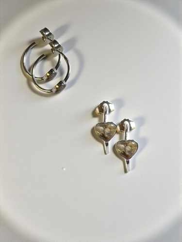 Øreringe med hjerte  med aske