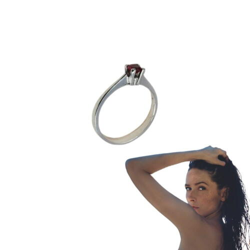 Princess ring with red zirconia