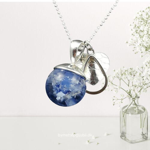 Forget Me Not glass bead w/guardian angel - silver